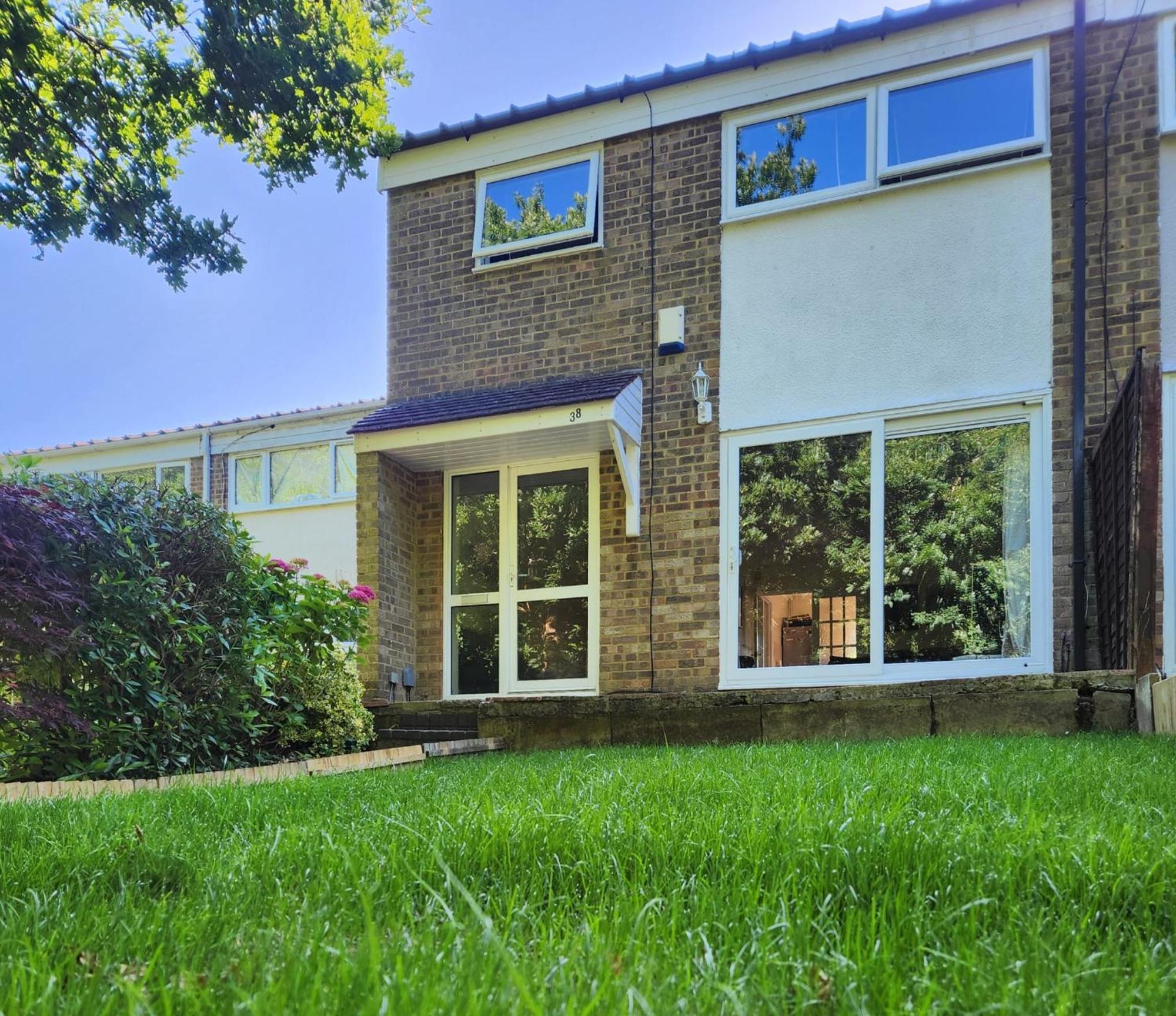 Twin Room In Crawley,Gatwick,West Sussex Ifield المظهر الخارجي الصورة